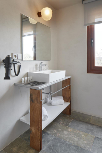 Bathroom 5, OLIVI 1948, Guipúzcoa