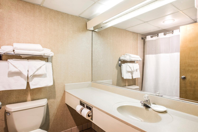 Bathroom 8