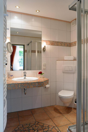 Bathroom 3, WILLINO Privathotel, Waldeck-Frankenberg