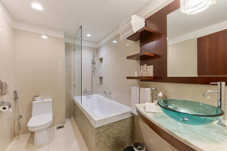 Bathroom 5, Jumeirah Living World Trade Centre, Dubai