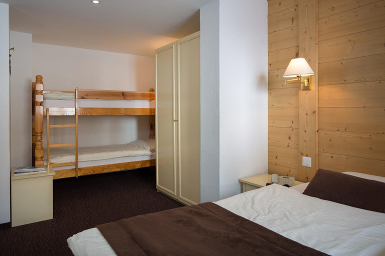 Bedroom 3, La Prairie, Sierre