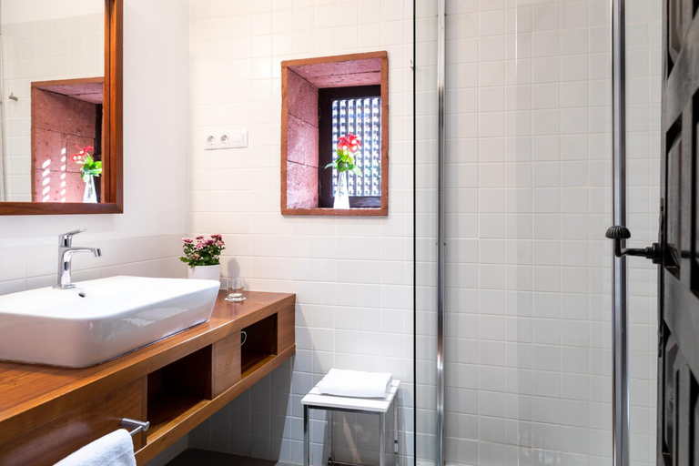 Bathroom 5, Parador de La Gomera, Santa Cruz de Tenerife