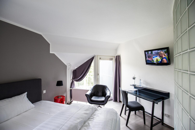 Bedroom 10