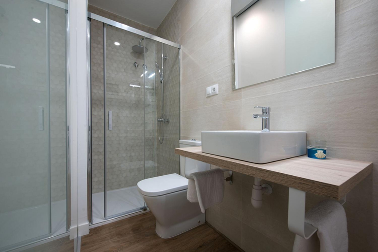 Bathroom 5, Hostal Beach, Alicante