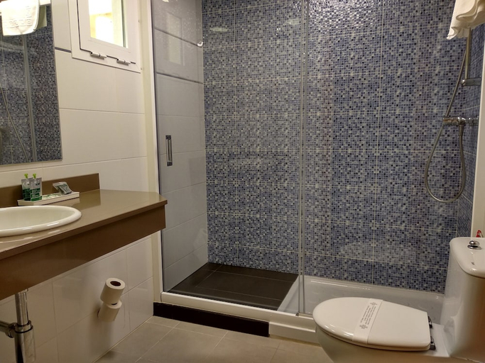 Bathroom 3, Ibiza Jet Apartamentos - Adults Only, Baleares