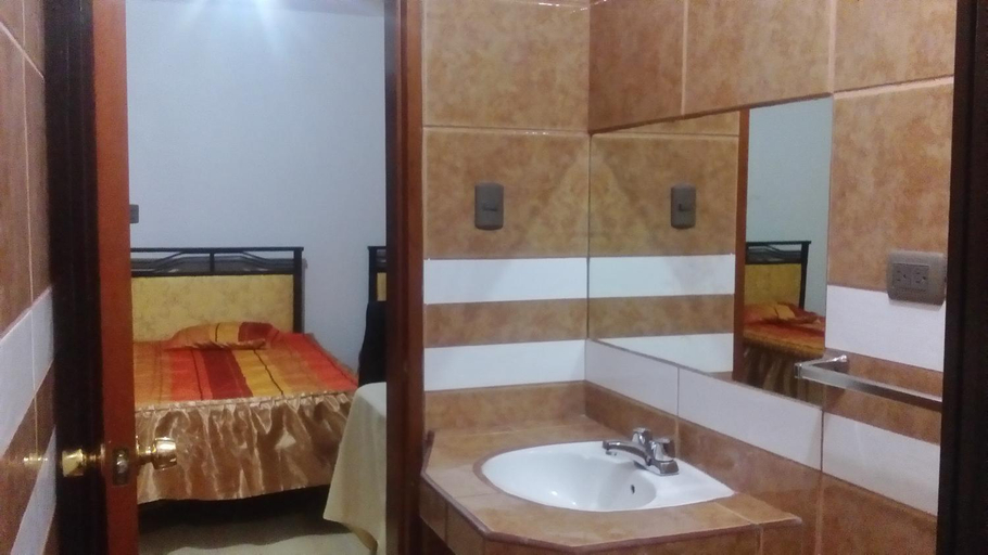 Bedroom 2, Tinoco Apart Hotel, Huamanga