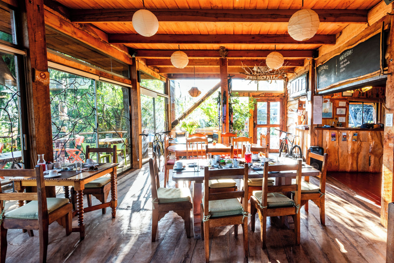 Food & Drinks 5, Lodge Colbun, Linares