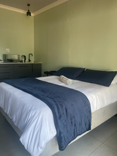 Bedroom 3, TrendyBliss Guest House, Waterberg