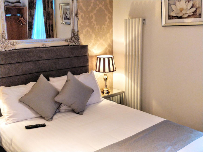 Bedroom 2, Number 43, Derry and Strabane