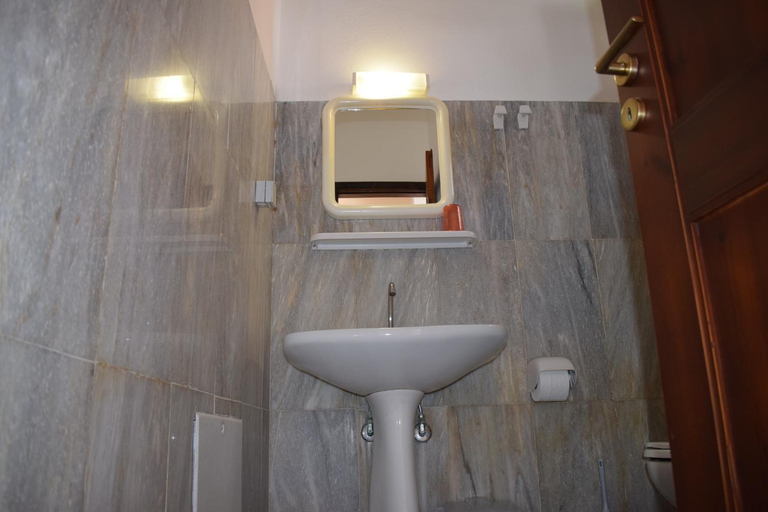 Bathroom 4, Porto Galini Hotel, Crete