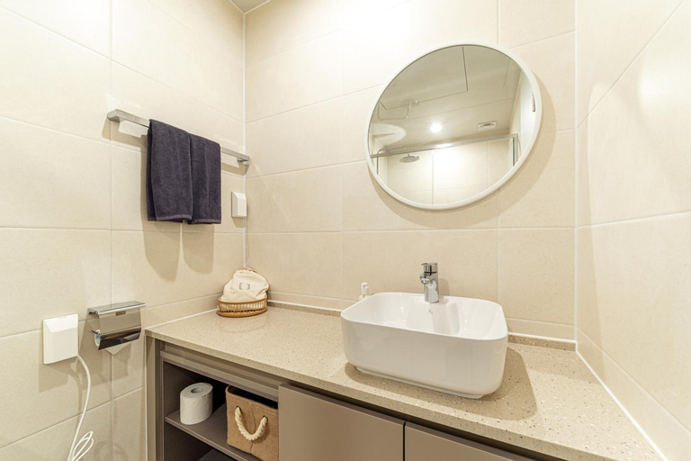 Bathroom 8