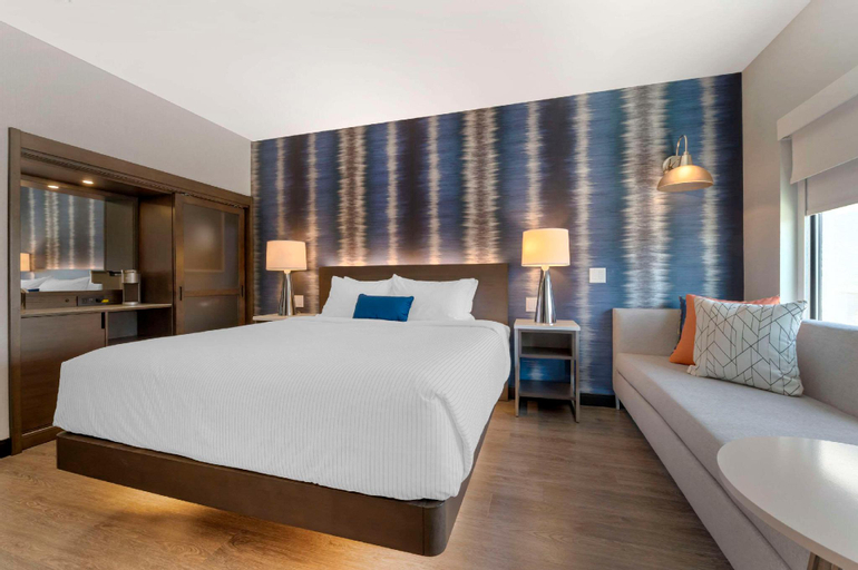 Bedroom 26