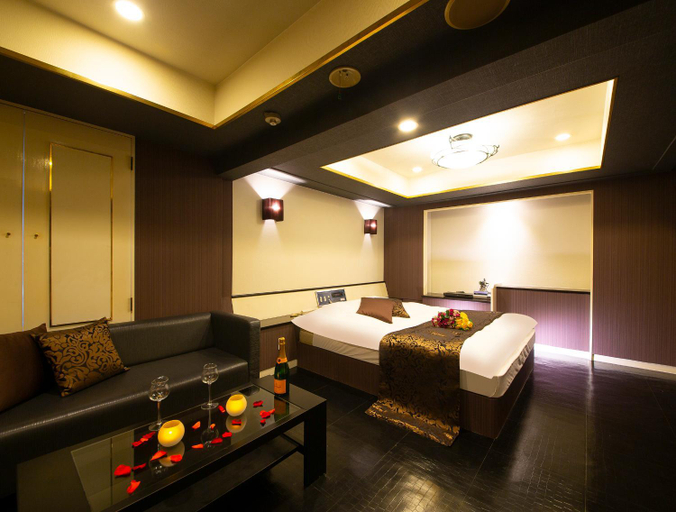 Others 2, Hotel Gee (Adult Only), Sakai