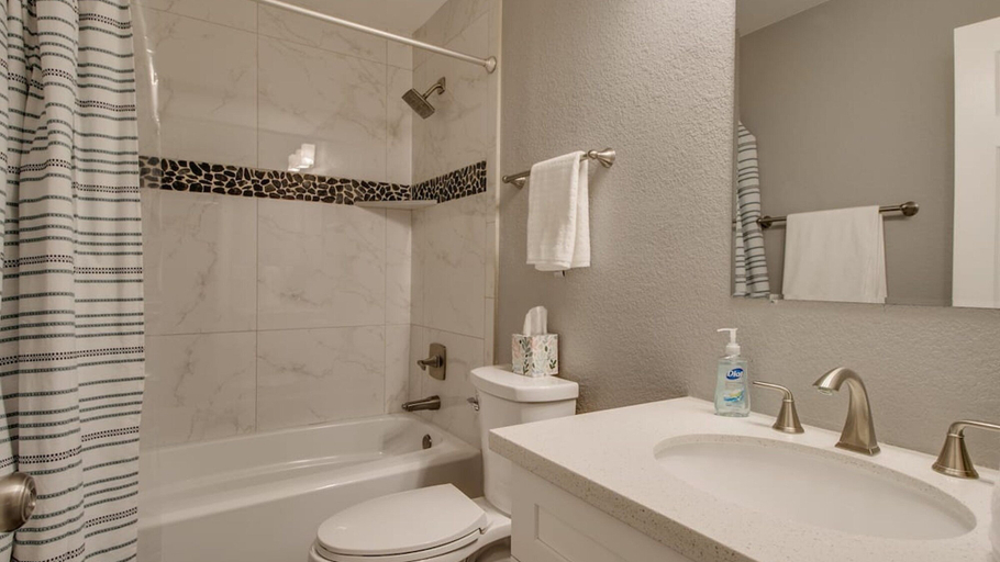 Bathroom 4, Modern Chic Old Town Scottsdale Home W/pool & Gym!, Maricopa