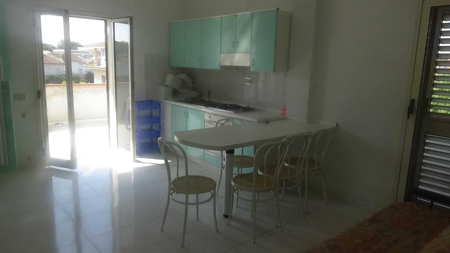 Others 5, Villa Felicia, Cosenza