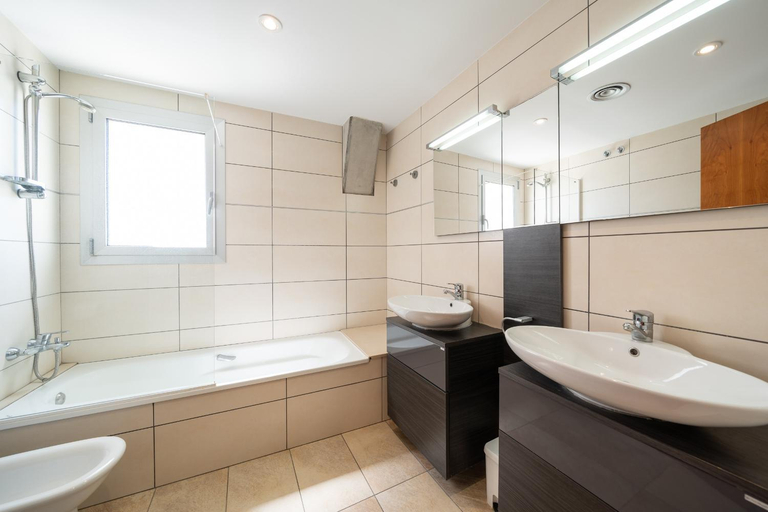 Bathroom 2, Apartamento Luz, Girona