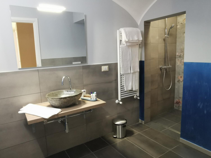 Bathroom 6