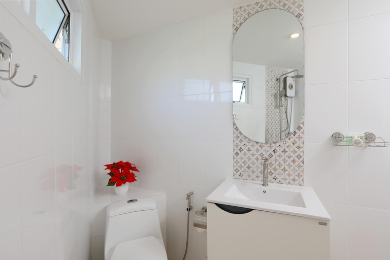 Bathroom 3, Kata White Villas, Pulau Phuket