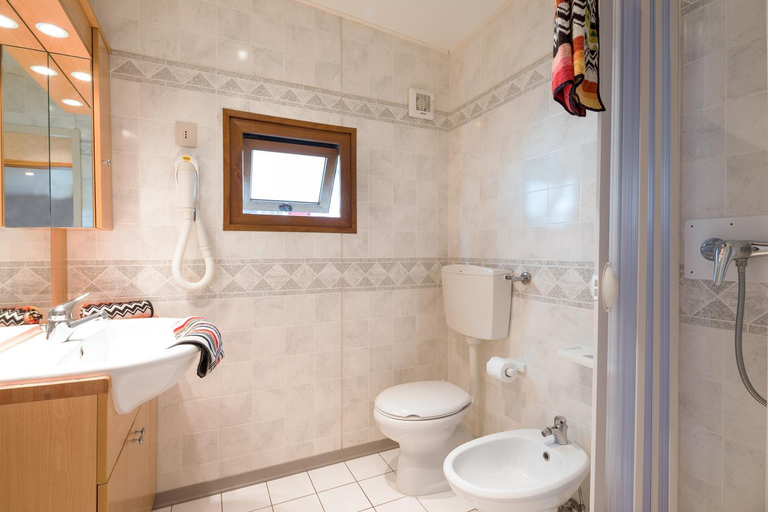 Bathroom 4, Camping Village Baia Blu La Tortuga, Olbia-Tempio
