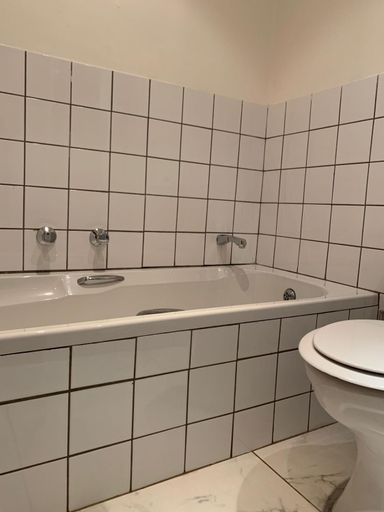 Bathroom 3, Critchley Hackle - Tower rooms, Nkangala