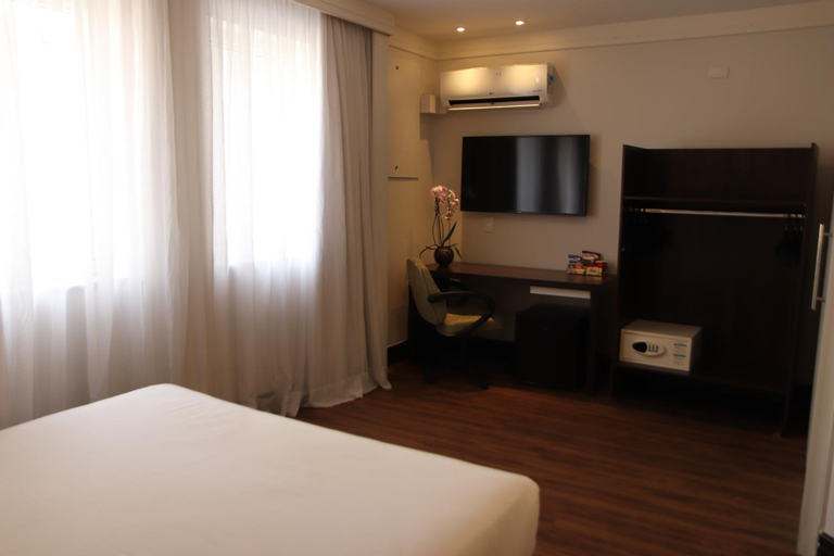 Bedroom 15