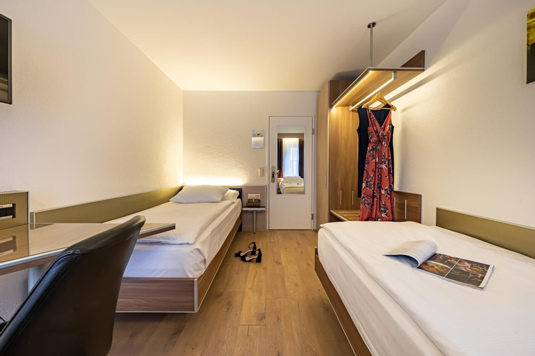 Bedroom 6