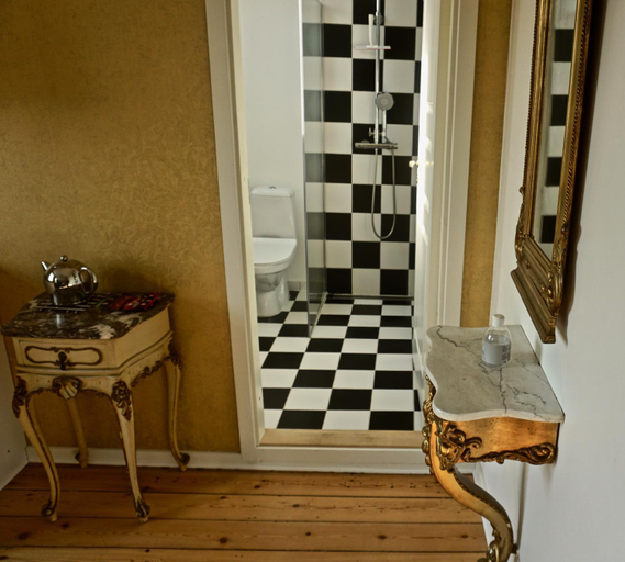 Bathroom 3, Old Roses Guesthouse, Sønderborg