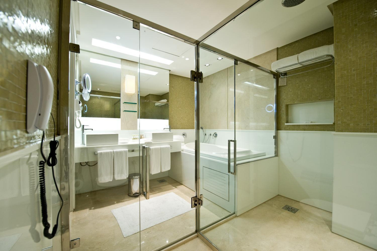 Bathroom 5, Hotel Gran Marquise, Fortaleza