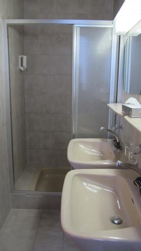 Bathroom 8