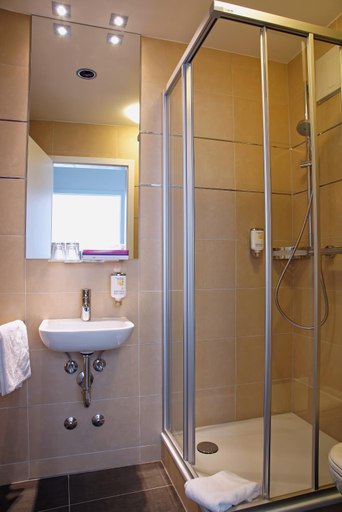Bathroom 4
