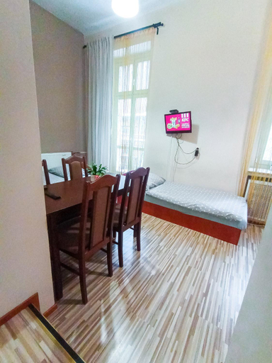 Dining Room 10