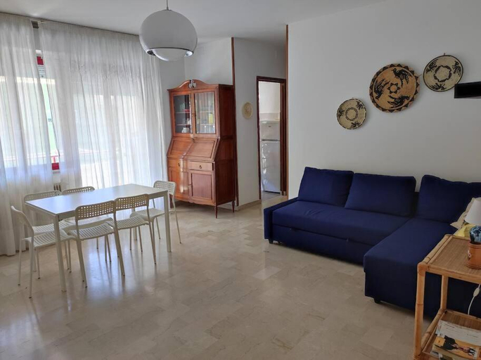 Others 5, Quadrilocale nuovissimo con parcheggio privato /Four-room, super new, with parking, Savona