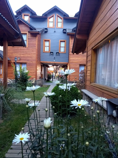 Cabanas Aitue, Lacar