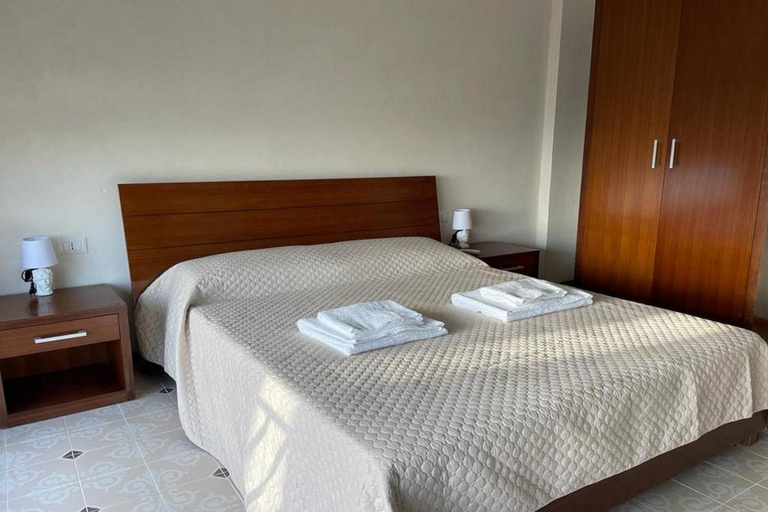 Others 5, Mari-luna, Agrigento