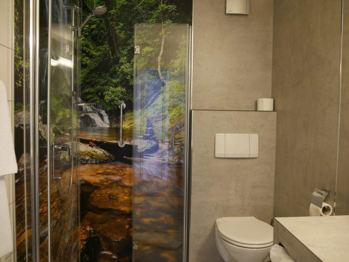 Bathroom 3, Landgasthof Adler OHG, Hohenlohekreis