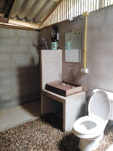 Bathroom, i Am i Farm Stay, Mae Taeng