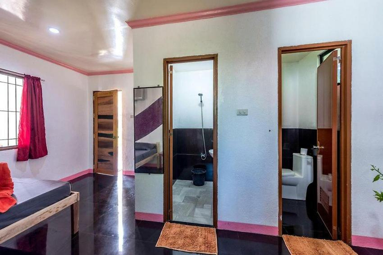 Bathroom 3, Nida's Place, General Luna