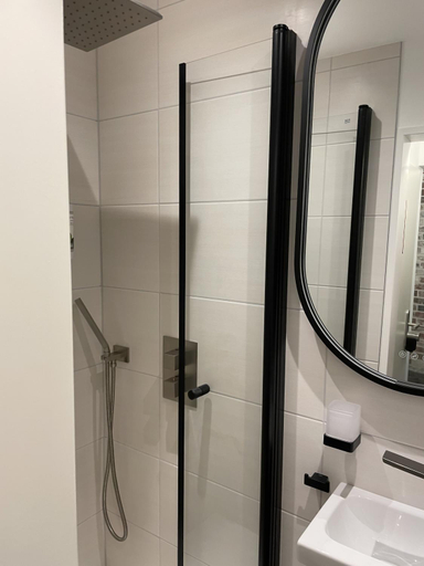 Bathroom 17