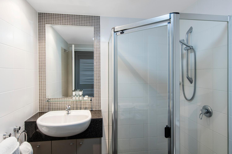 Bathroom 4, Oaks Brisbane Mews Suites, Bowen Hills