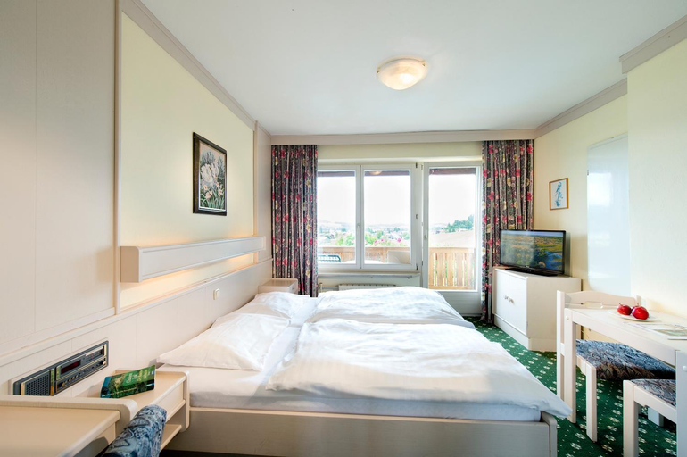 Bedroom 3, Hotel Walkner, Salzburg Umgebung