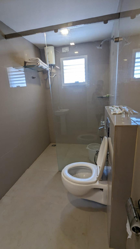 Bathroom 3, La Woods Village Resort, Tiruvannamalai