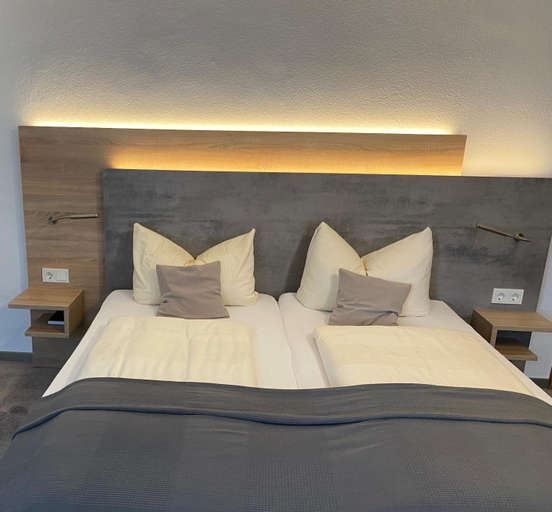 Bedroom 12