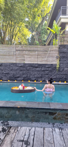 Swimming Pool 12