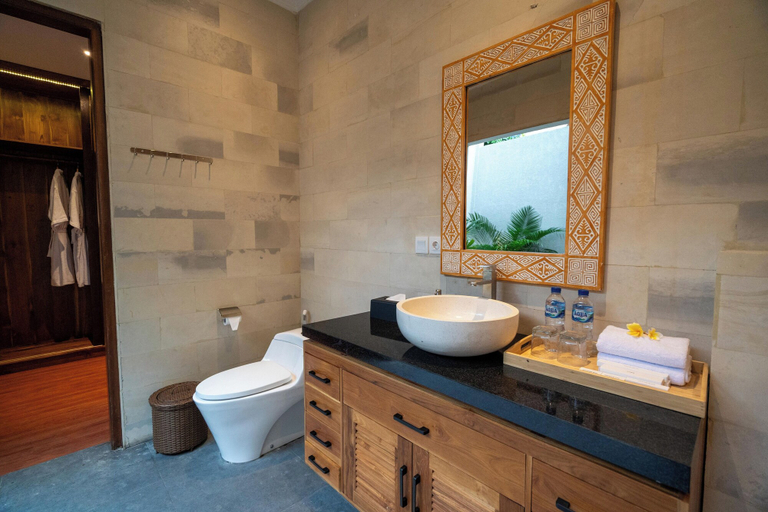 Bathroom 4, Villa Viandra, Gianyar