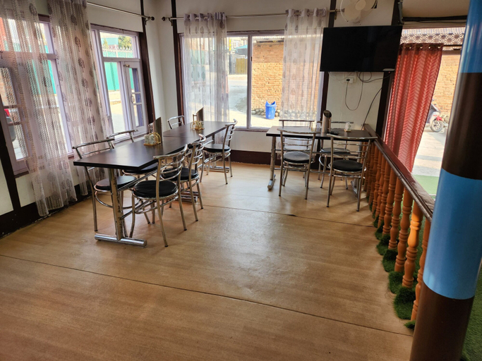 Others 5, New Relax Inn, Anantnag