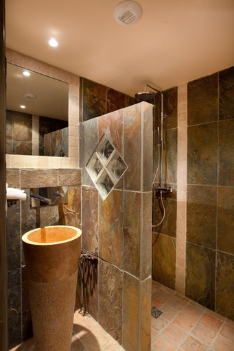 Bathroom 4, Hotel Le Saint Cirq, Lot