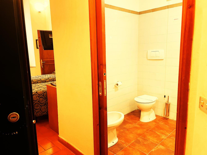 Bathroom 4, Residence La Contessina, Florence