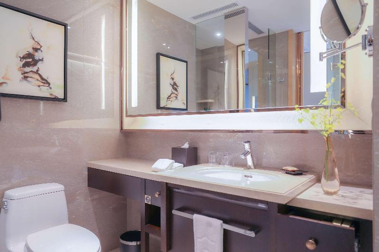Bathroom 12