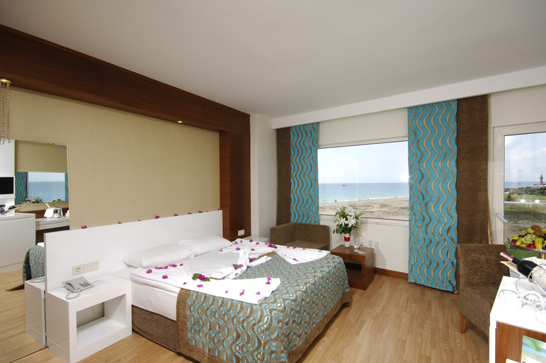Bedroom 3, Seaden Sea World Resort & Spa, Manavgat
