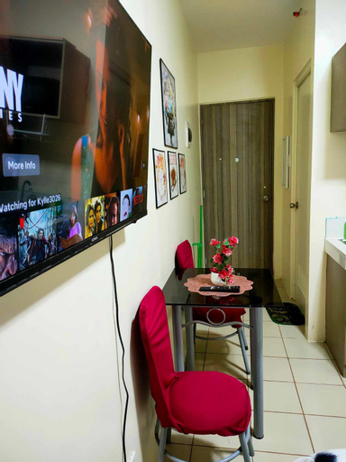 Dining Room 9